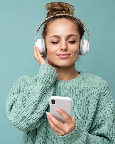 Les sons compressés qui entourent notre quotidien ont-ils un impact sur notre audition ?