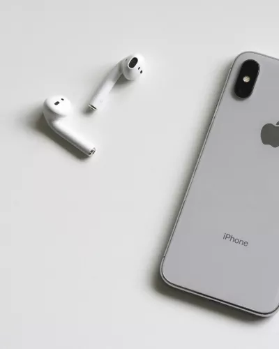 Enquête : les derniers AirPods Pro et leur fonctionnalité aide auditive